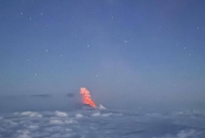 俄罗斯堪察加半岛一火山喷发